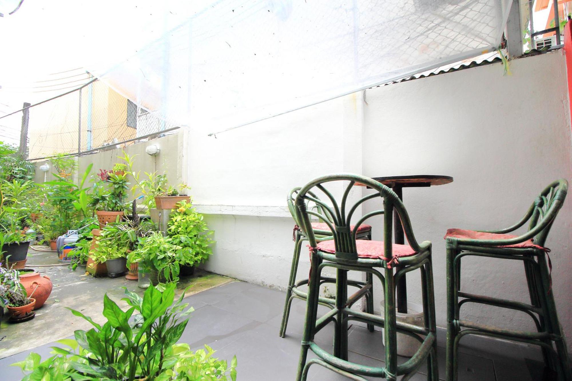 Oyo 335 Top Inn Khaosan Banguecoque Exterior foto
